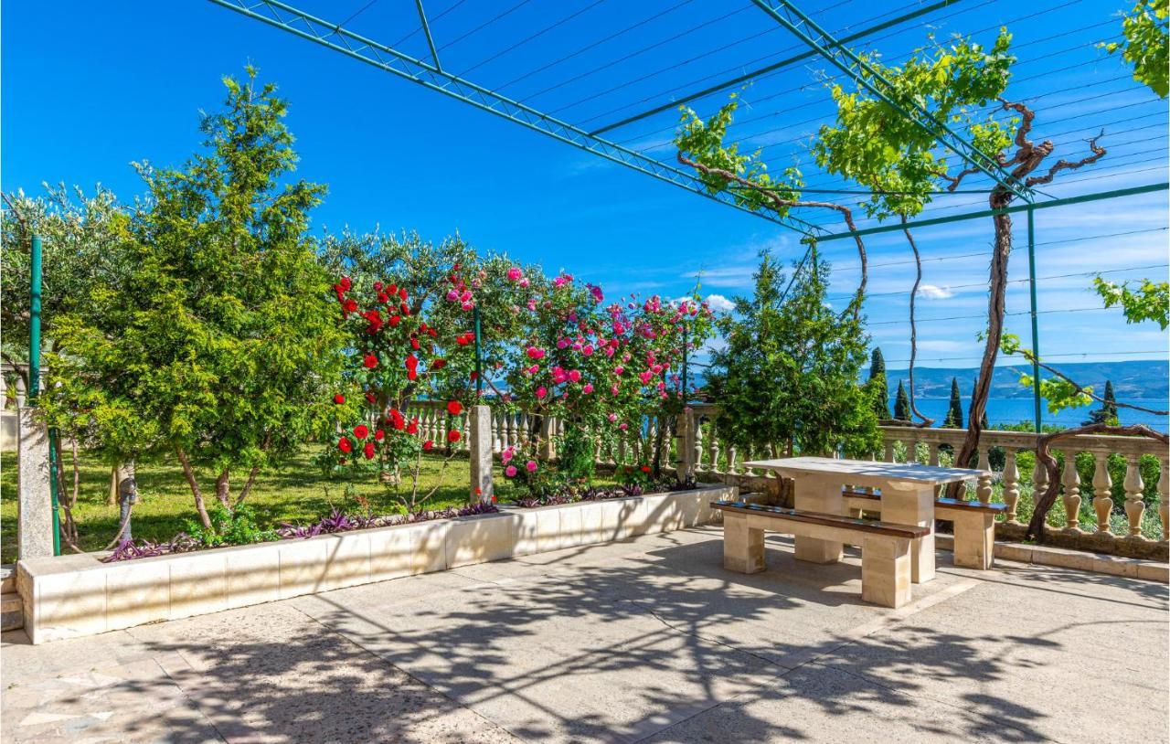 Stunning Apartment In Duce With Wifi Eksteriør billede