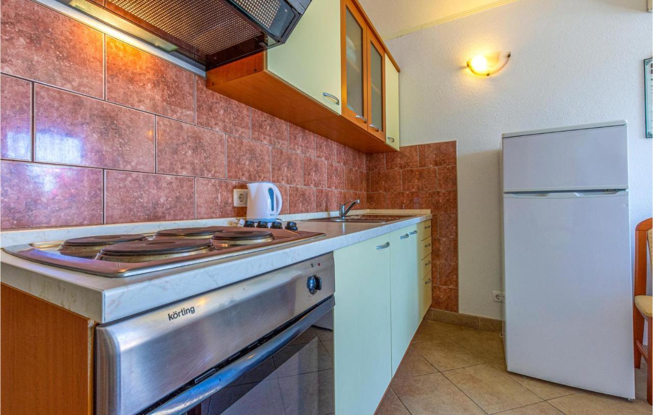 Stunning Apartment In Duce With Wifi Eksteriør billede