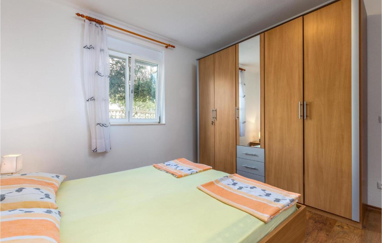 Stunning Apartment In Duce With Wifi Eksteriør billede